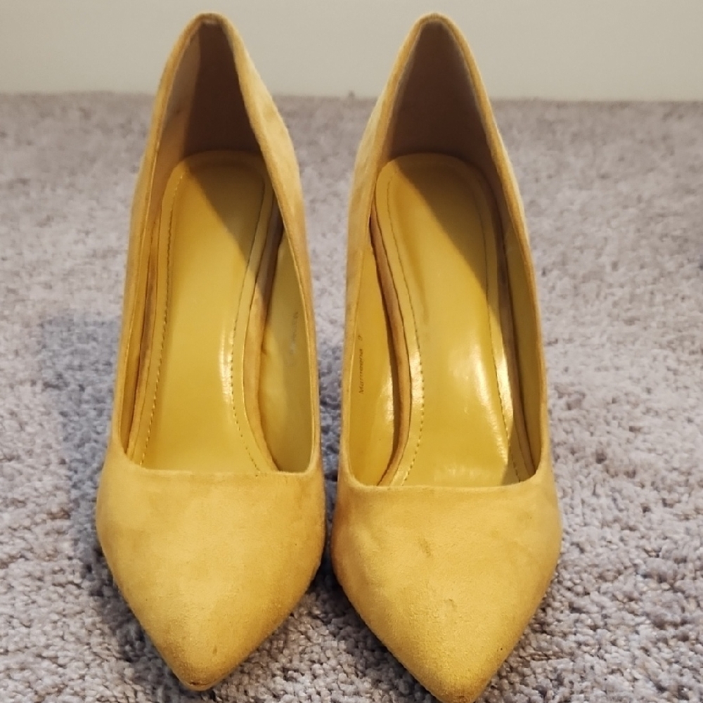 Vibrant Yellow High Heeled Shoes
